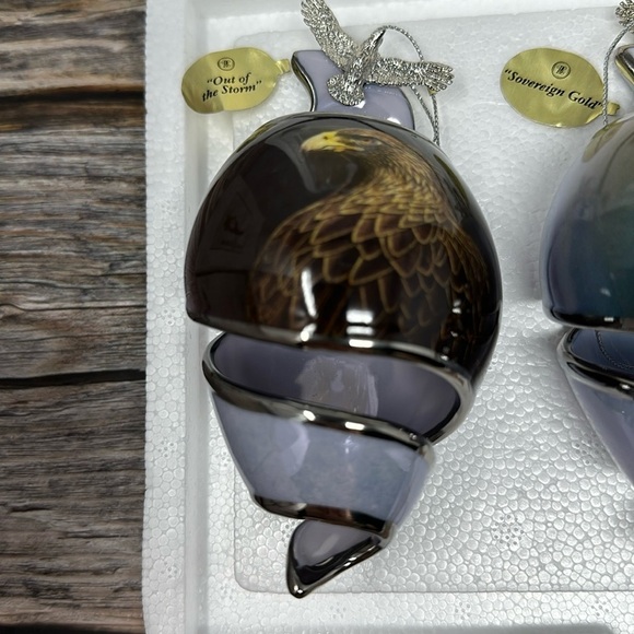 9th Issue in the On Eagles Wings Heirloom Porcelain Bradford Exchange Ornaments‌ - Picture 3 of 9